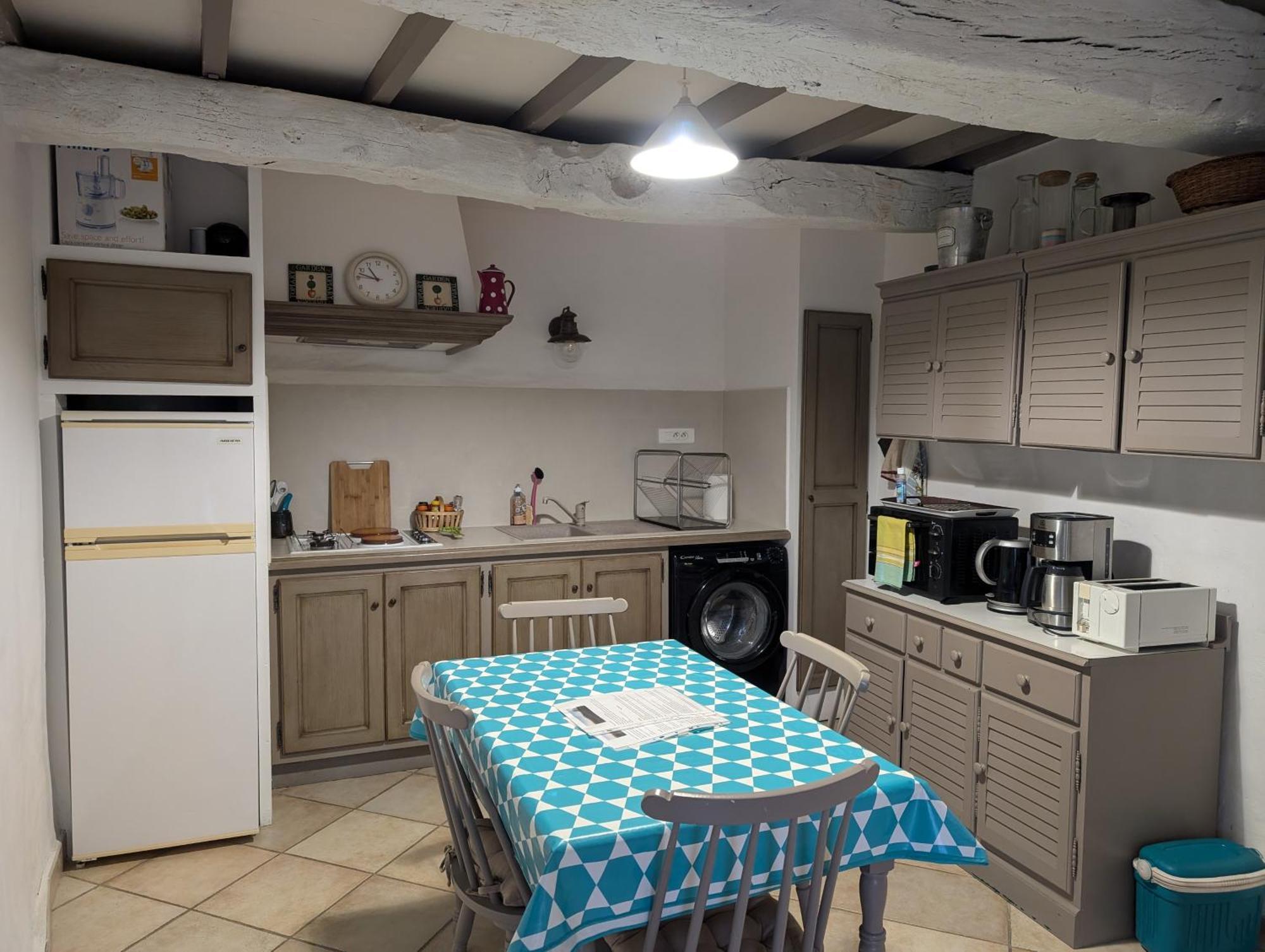 La Carriera, Petite Maison Sud Ventoux, Au Charme Provencal Bedoin Exterior photo